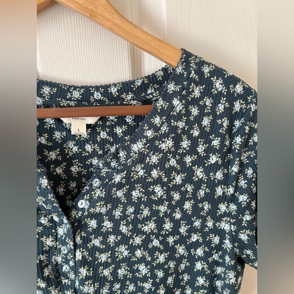 Laura Ashley floral cottagecore Soft Short Sleeve Top/Shorts Pajama Set Sz: L - Picture 4 of 16